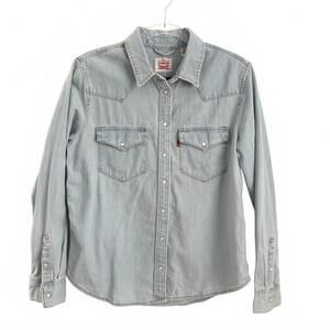 Levi’s | NWT Men’s Standard Fit Western Light Wash Denim Pearl Snap Shirt Size M